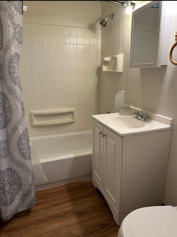 Building Photo - 5180 Taku Dr