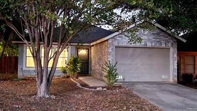 Building Photo - 16342 Persimmon Well