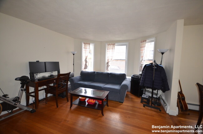 Foto del edificio - 316 Tappan St