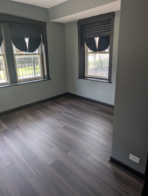 Building Photo - 1221 S Avers Ave