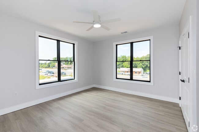 Building Photo - Town Center Apartments