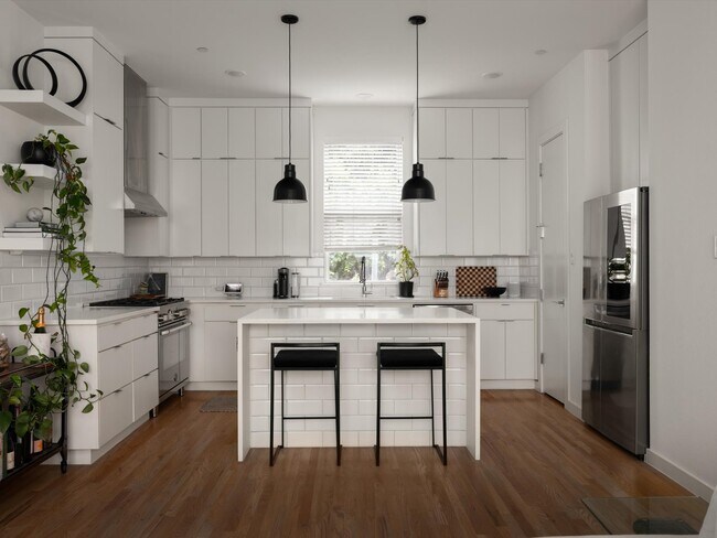 Foto del edificio - 1510 N Washington Ave