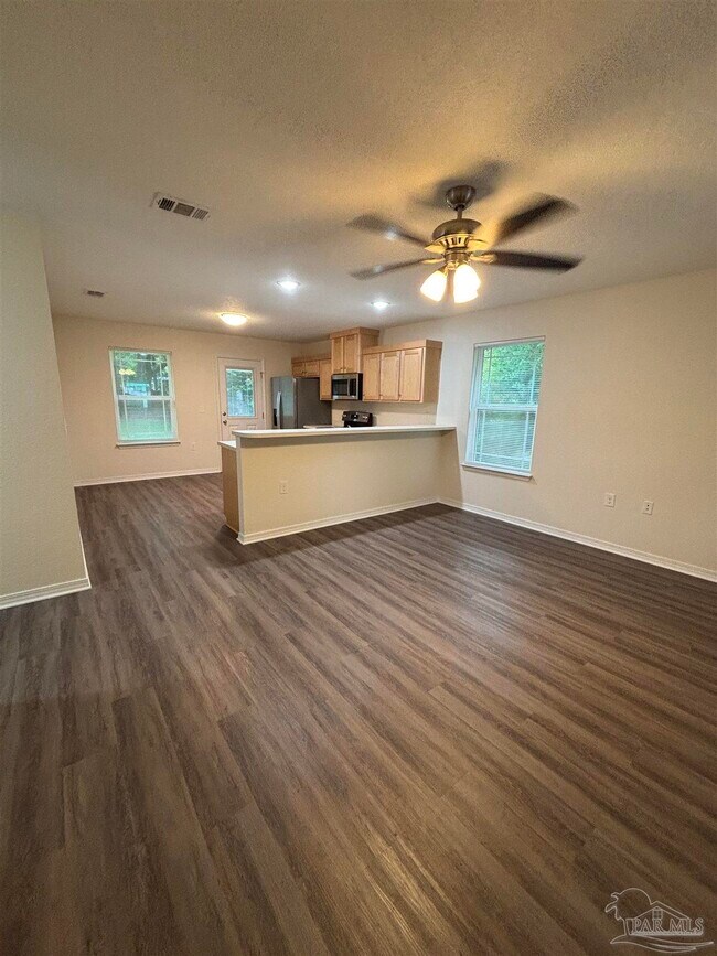Foto del edificio - 6546 Maddox Rd