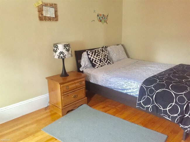 Foto del edificio - 120 Walnut Ave