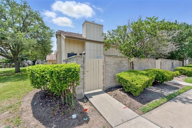 Building Photo - 3126 Windchase Blvd