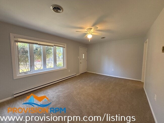 Building Photo - 322 Creek Blvd