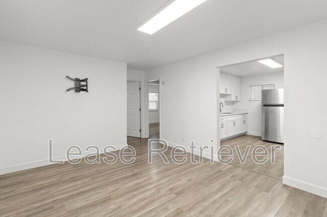 Foto del edificio - 135 Pacific Rd