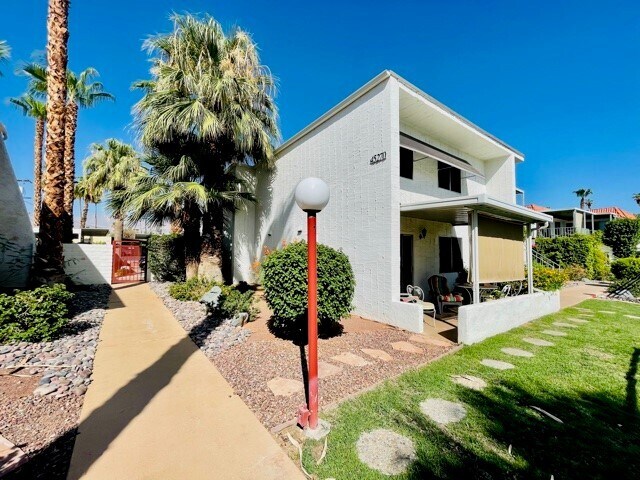 Building Photo - 45210 Panorama Dr