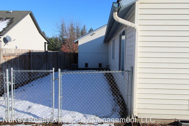 Foto del edificio - 3 br, 2 bath House - 2704 Bethany St.