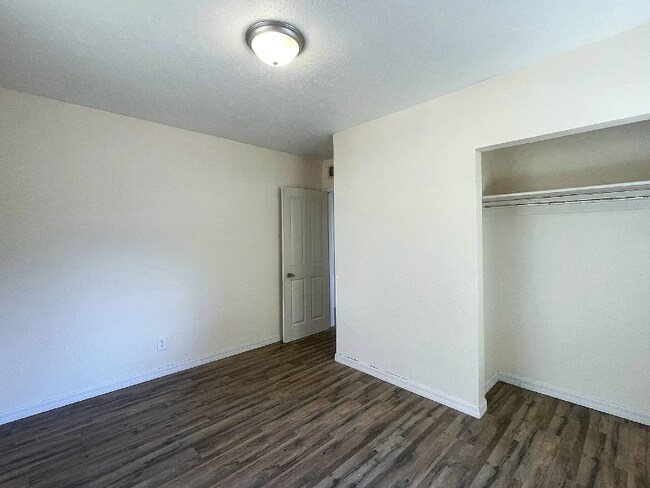 Foto del edificio - 1431 W 18th St