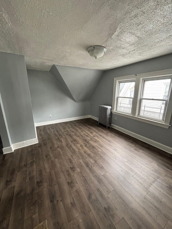 Foto del edificio - 624 E 26th St