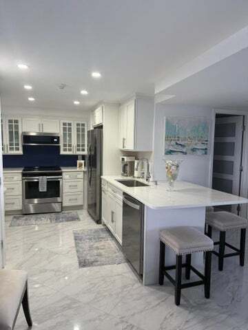 Building Photo - 5200 N Flagler Dr