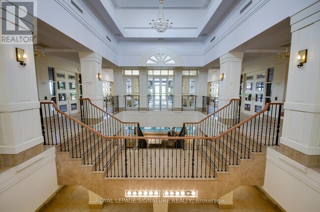 Photo du bâtiment - 700 Humberwood Blvd