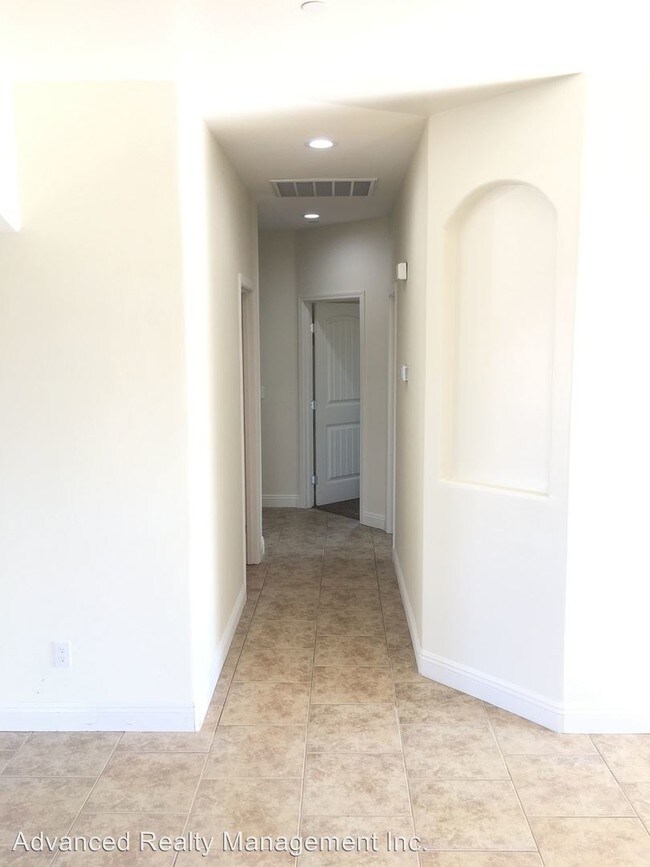 Foto del edificio - 5535 St Andrews Crescent