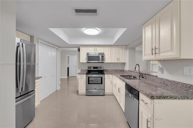 Foto del edificio - 8400 NW 25th St