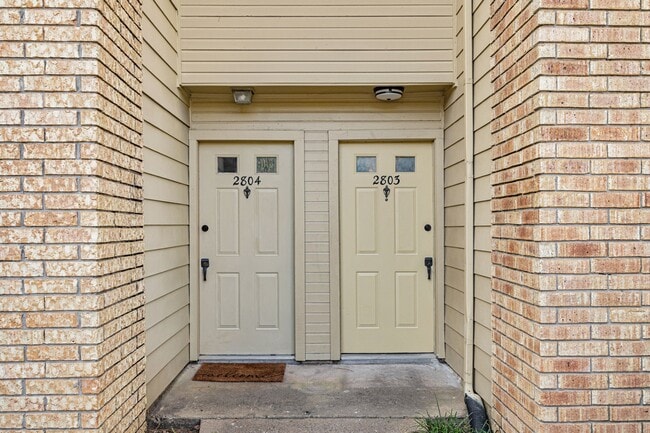 Building Photo - 1515 Sandy Springs Rd