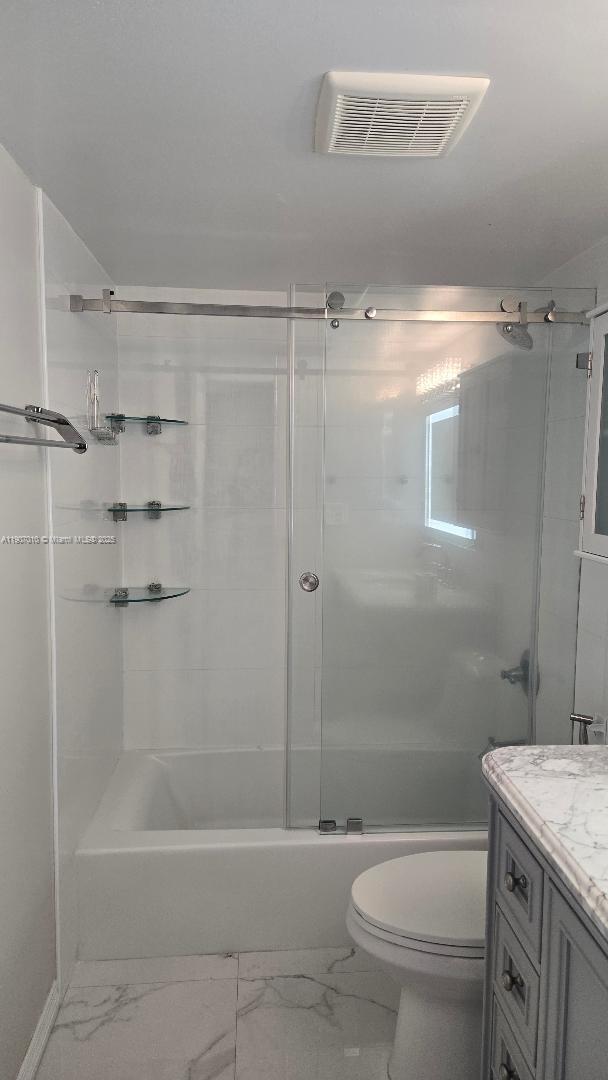 Foto del edificio - 17600 NW 68th Ave