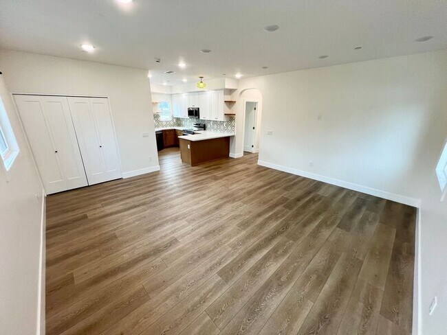 Foto del edificio - 669-2 Townsite Dr