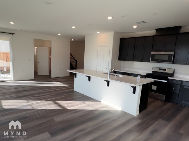 Building Photo - 15786 Testarossa St