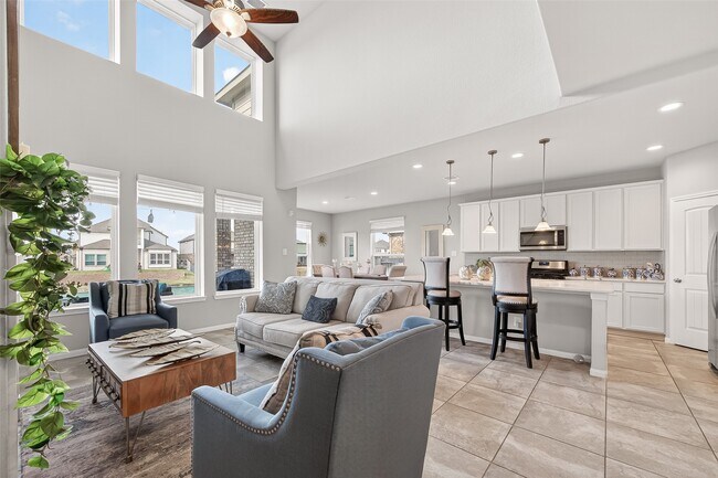 Building Photo - 3723 Lake Varano Cir