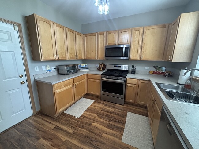 Building Photo - 1523 Grand Dr