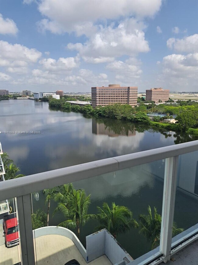 Foto del edificio - 5091 NW 7th St