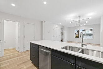 Building Photo - 11440-11487 87 St NW