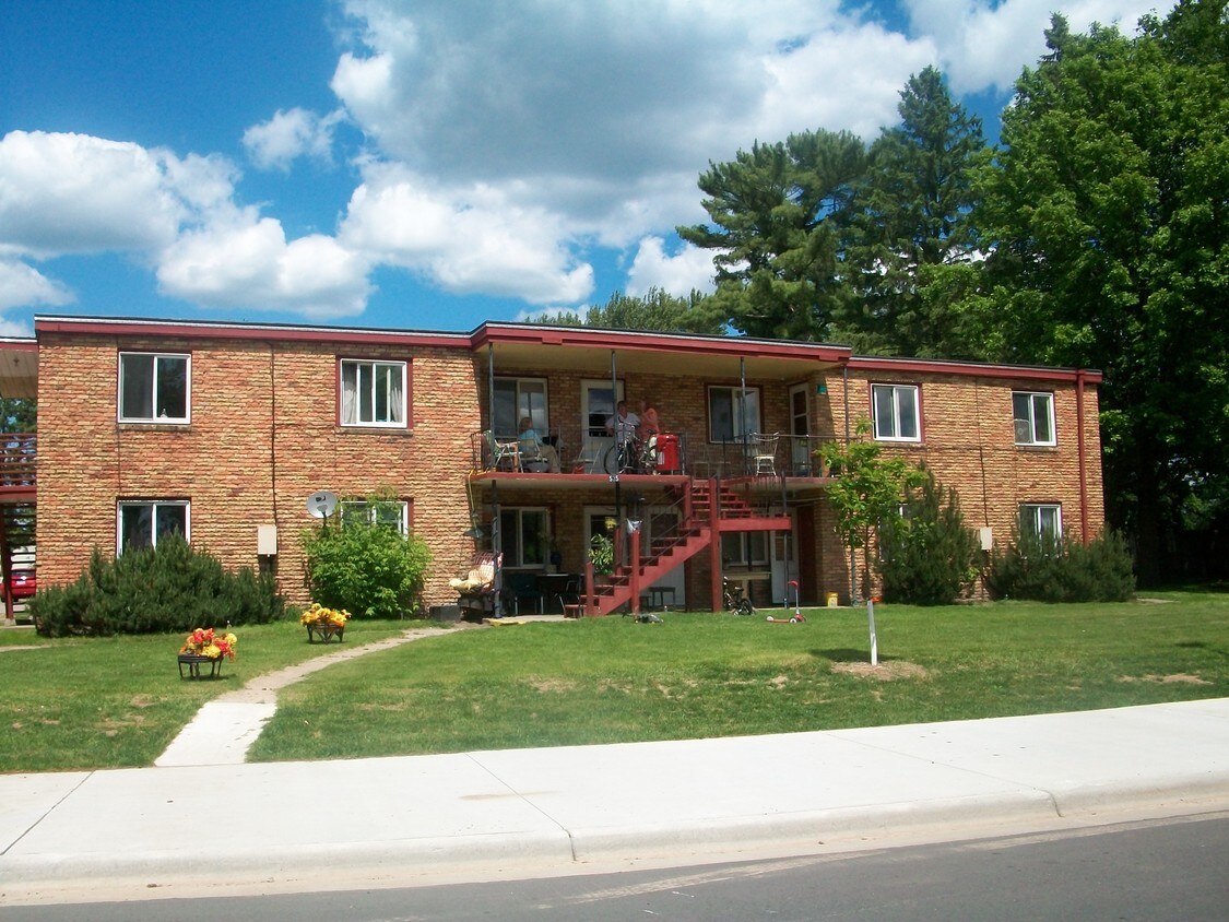 525 Canal St, Grand Rapids, MN 55744 Apartments in Grand Rapids, MN