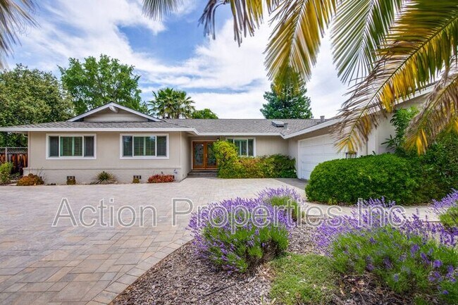 Building Photo - 491 Guadalupe Dr.