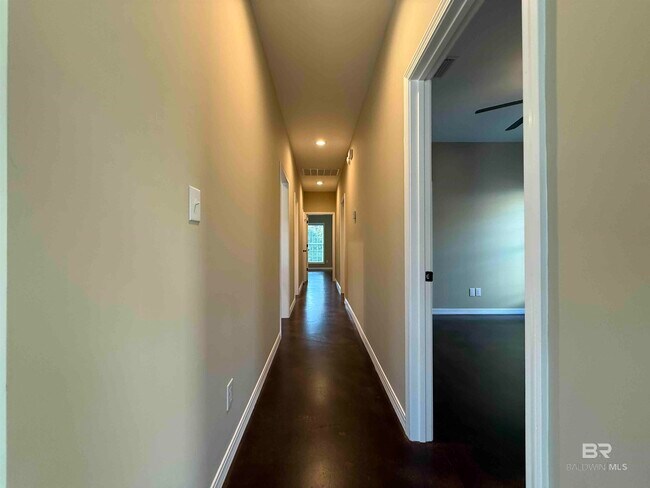 Building Photo - 33071 Stables Dr E