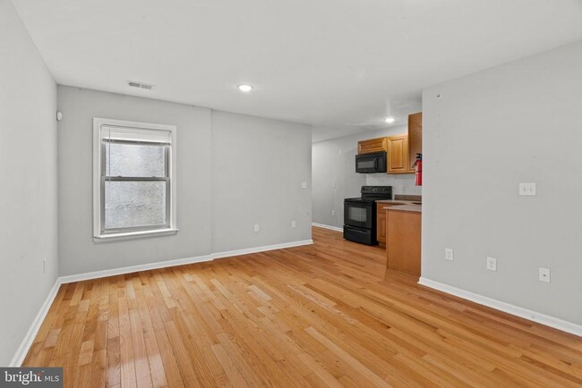 Foto del edificio - 1709 Cecil B. Moore Ave