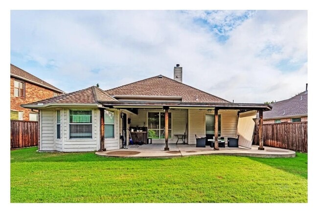 Foto del edificio - 8309 Green Ash Dr