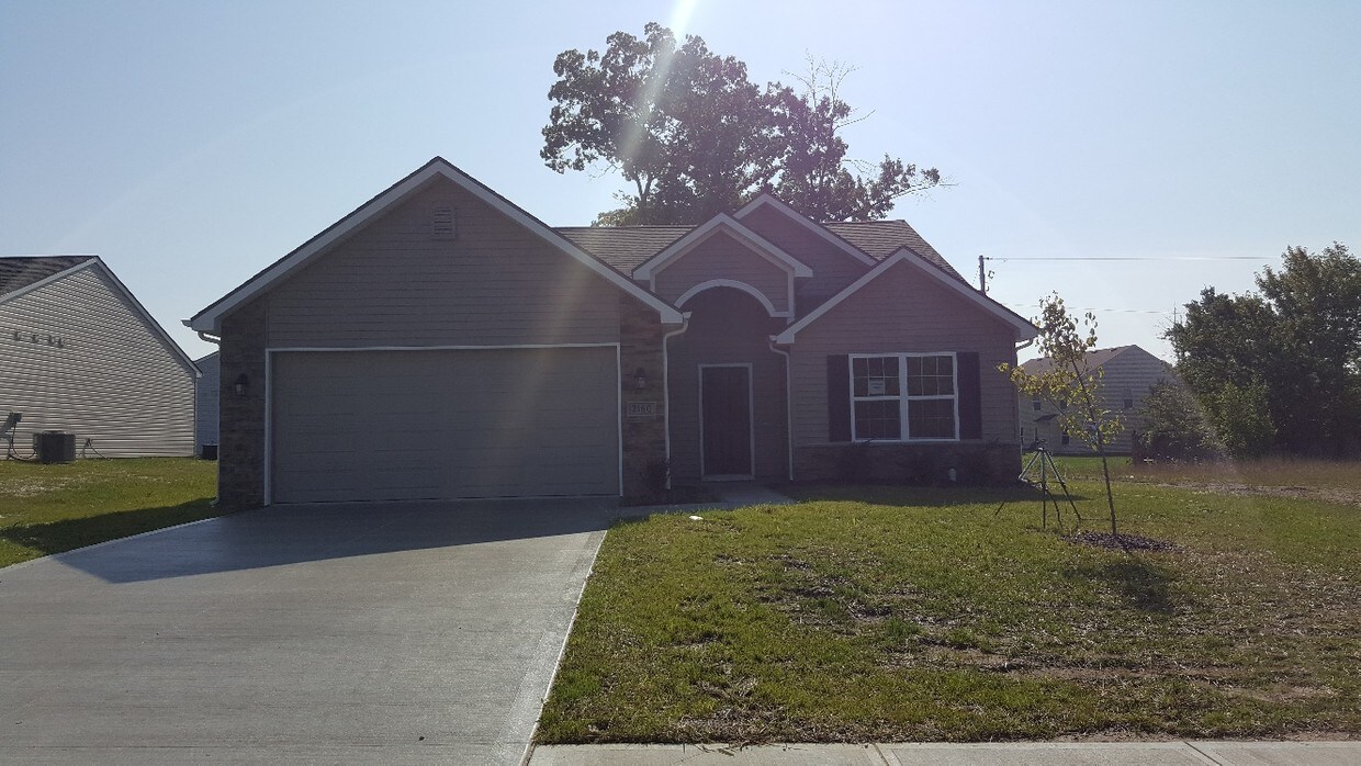 2160 Lava Falls Crossing, Fort Wayne, IN 46808 House for Rent in Fort