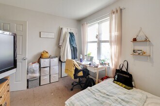 Building Photo - 1628 Willington St