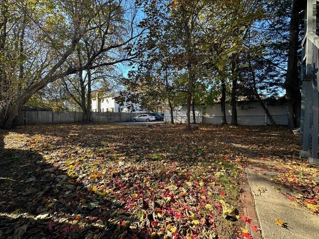 Foto del edificio - 496 Kelley St