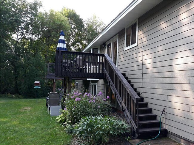 Foto del edificio - 3939 Cottage Ln
