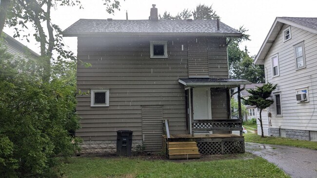 Foto del edificio - Charming 3-bedroom, 1-bathroom home locate...