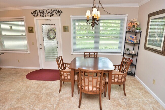 Foto del edificio - 1225 NW 21st St