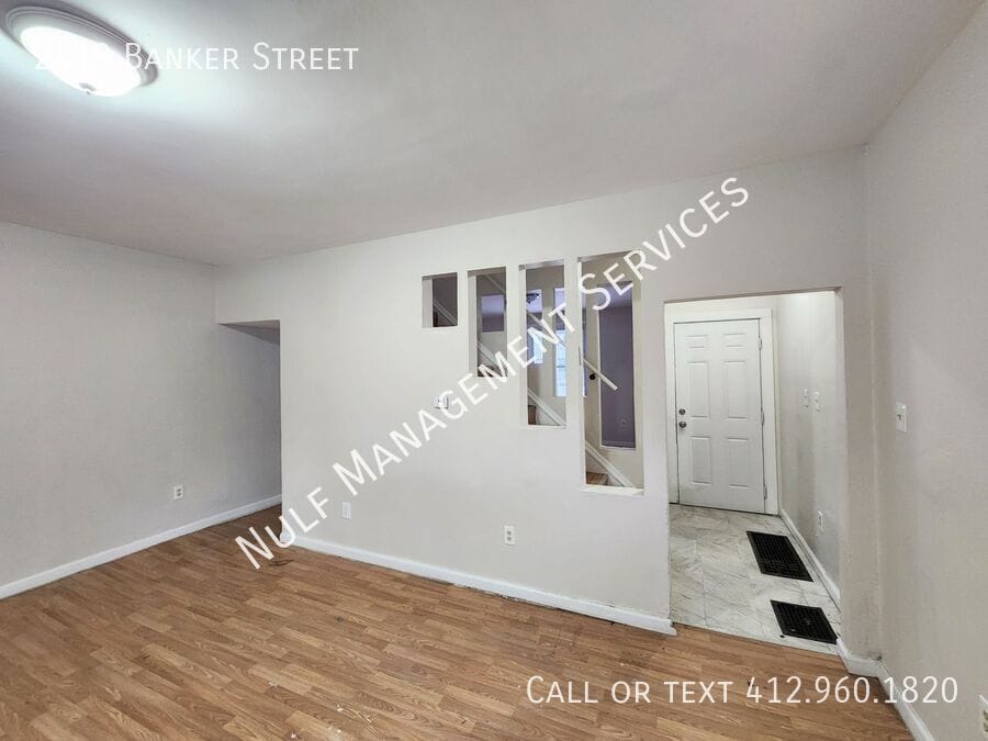 Photo - 2419 Banker Street-