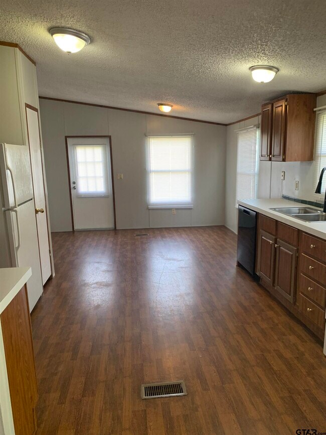 Building Photo - 12859 FM 2710