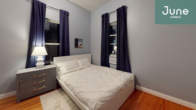 Foto del edificio - ROOM ONLY in 4-bed/2.0-bath Home