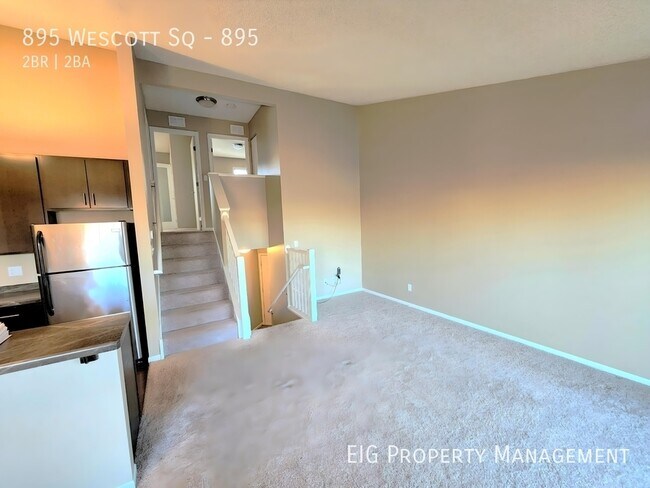 Building Photo - 895 Wescott Square