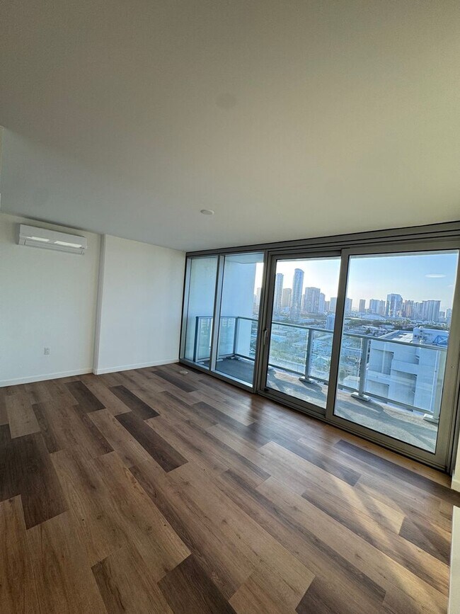 Foto del edificio - Ready to Move in Brand New Condo! First Time Renting! 0 Bed/1 Bath/1 Parking at The Park on Ke‘ea...