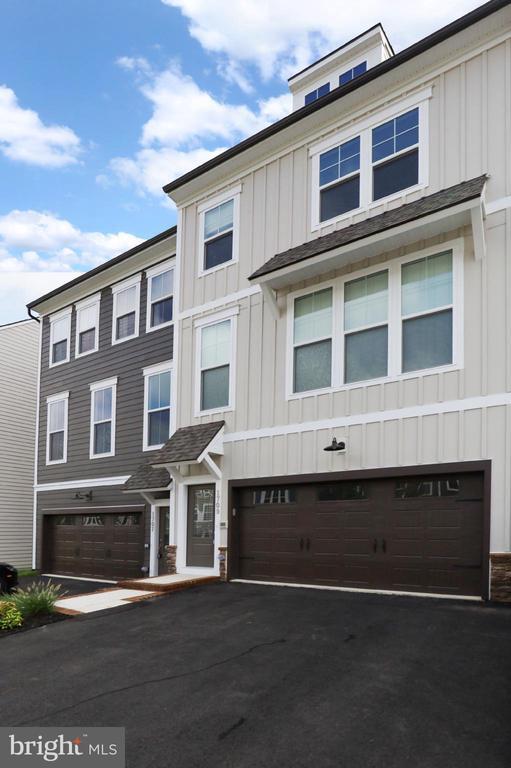 Building Photo - 1709 Beech Leaf St