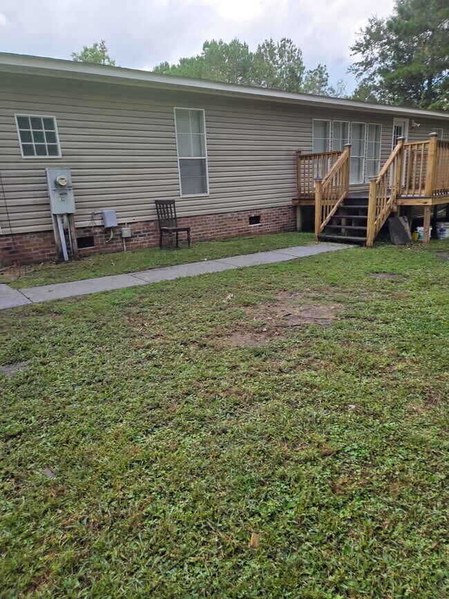 Building Photo - 1827 Athens Dr