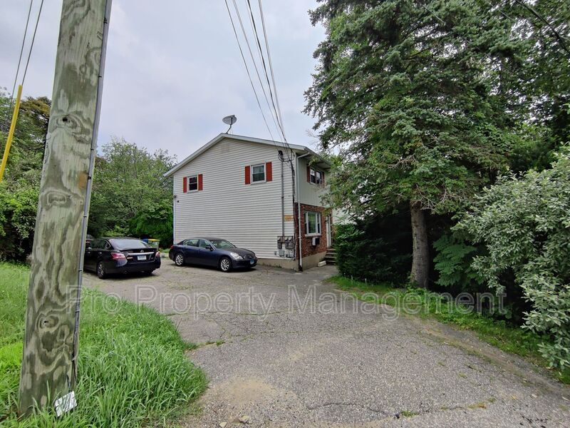 Primary Photo - 114 Buckridge Rd