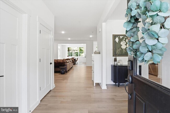 Building Photo - 15717 Tierra Dr