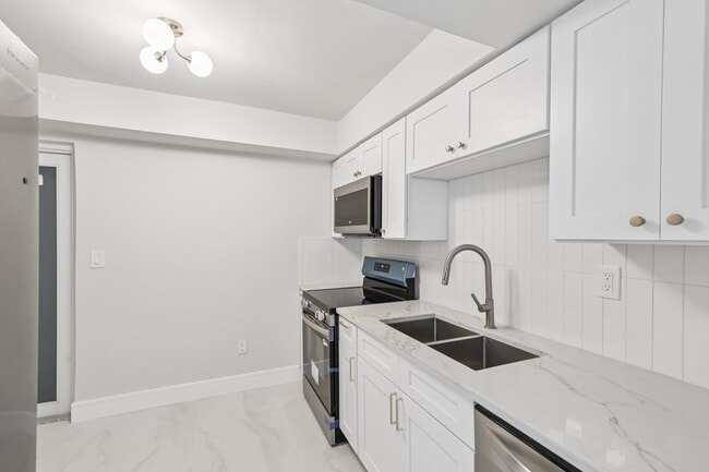 Foto del edificio - The Oaks Apartments