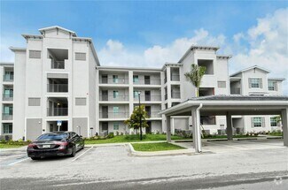 Building Photo - 12180 Wellen Golf St