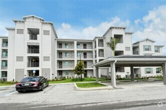 Building Photo - 12180 Wellen Golf St
